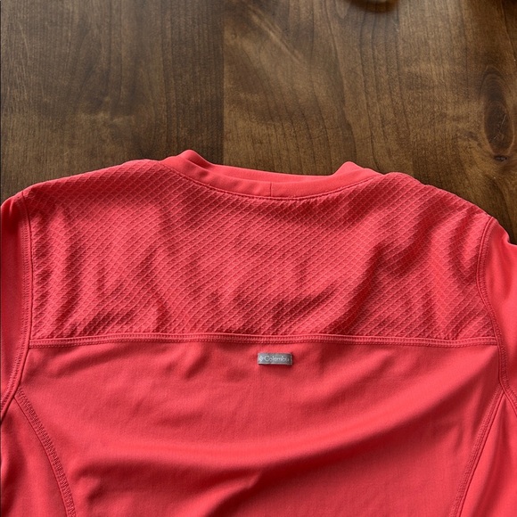 Columbia Women’s Freezer Coil Long Sleeve Top - Picture 4 of 6